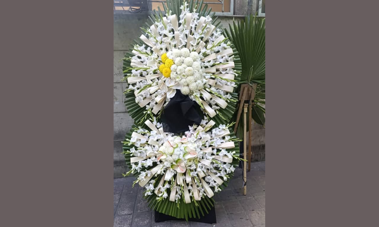 پایه دوطبقه گلایلی